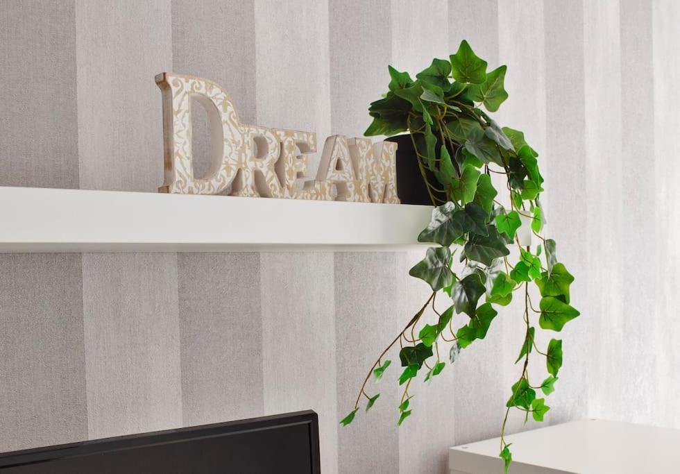 3 Dream Apartmant 3+Parcare Gratuita Leilighet Oradea Eksteriør bilde